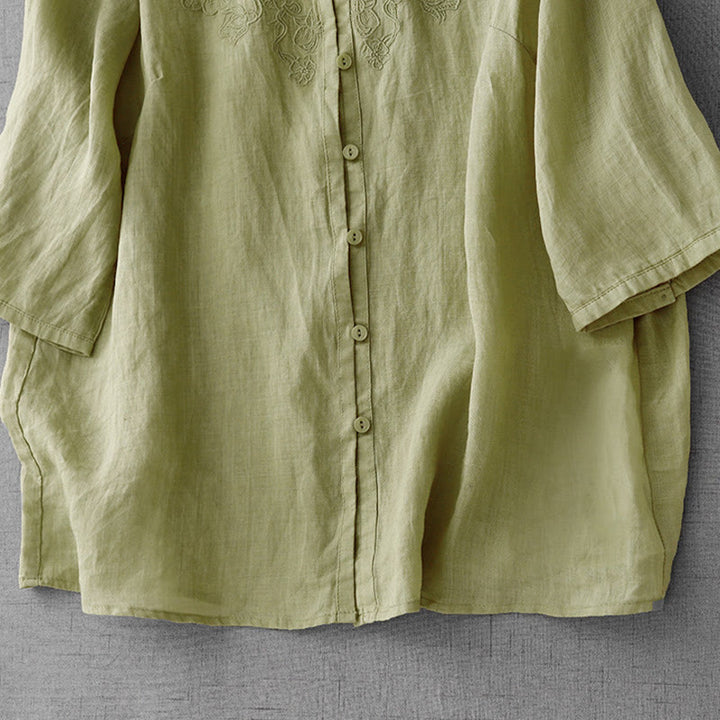 Camicia da donna a maniche corte in cotone con ricamo artistico a tinta unita e bottoni frontali, con motivo Buddha Stones. - image 18