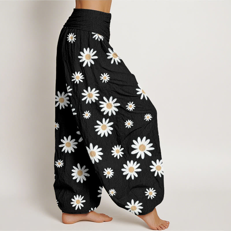 Pantaloni harem da donna con elastico in vita e motivo a margherite bianche casual Buddha Stones - image 3