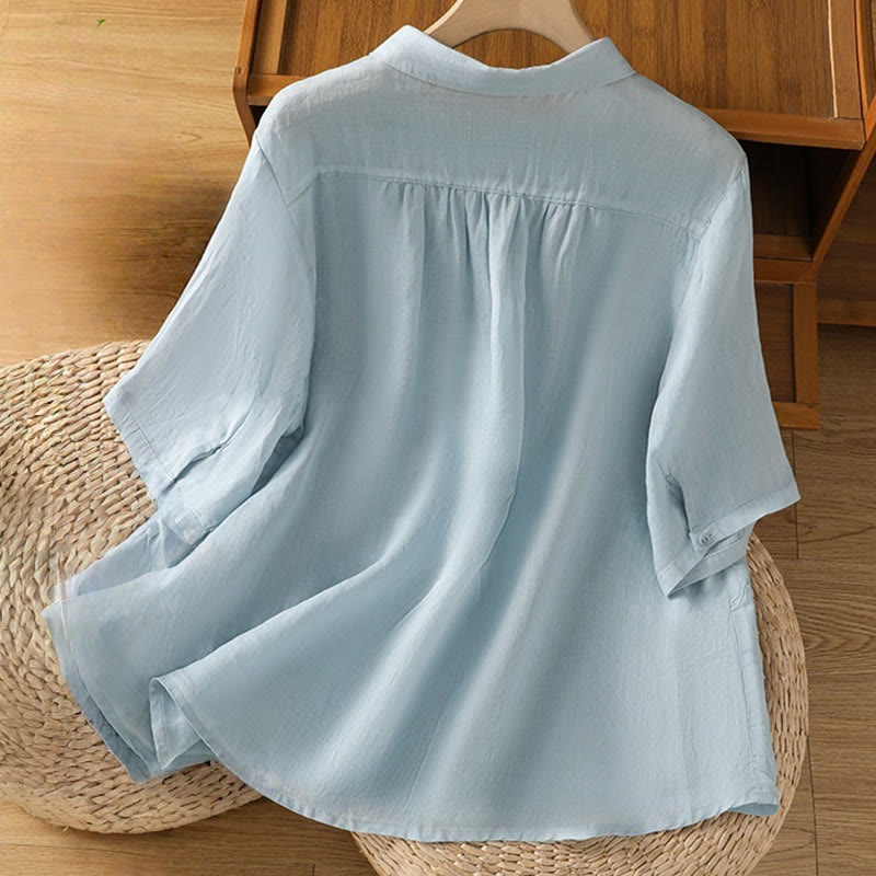 Camicia da donna in cotone a maniche corte con colletto rialzato, bottoni frontali ricamati con Buddha Stones