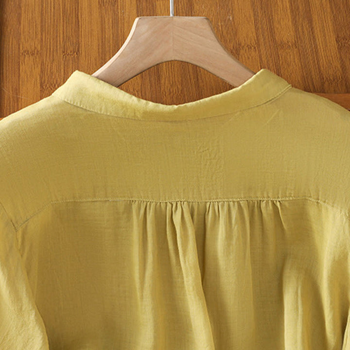 Camicia da donna in cotone a maniche corte con colletto rialzato, bottoni frontali ricamati con Buddha Stones