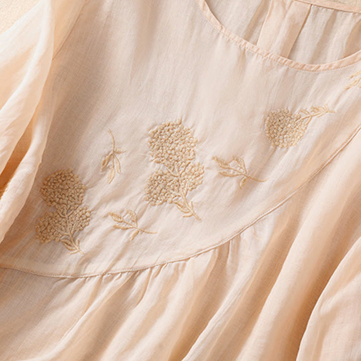 Camicia da donna in cotone e lino a maniche corte con scollo a giro e fiori ricamati con Buddha Stones