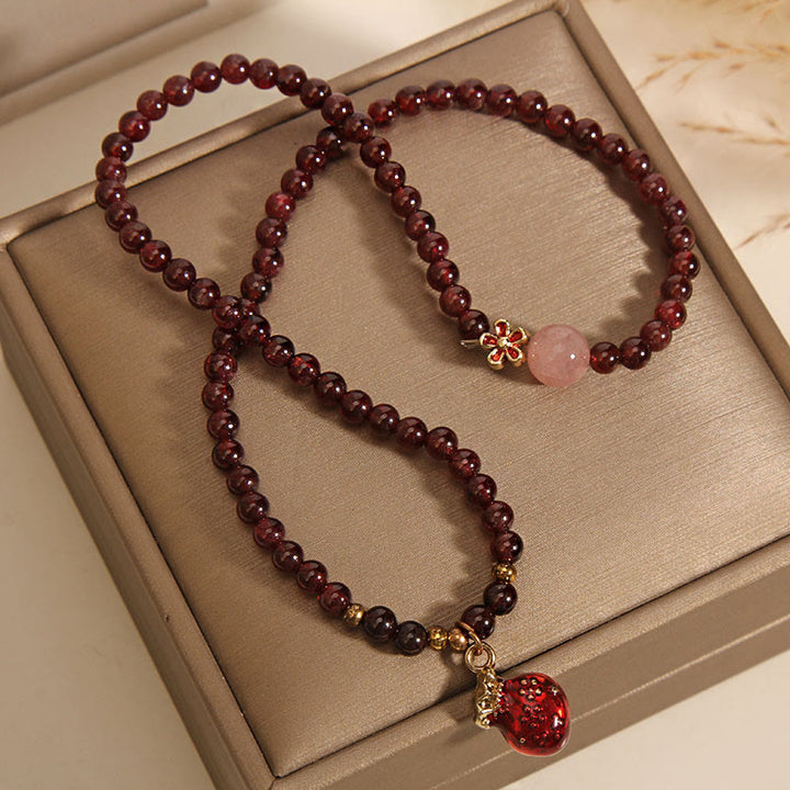 Braccialetto di protezione con campanella a forma di fiore, perline di quarzo rosa granato ultrasottili naturali da 3 mm Buddha Stones