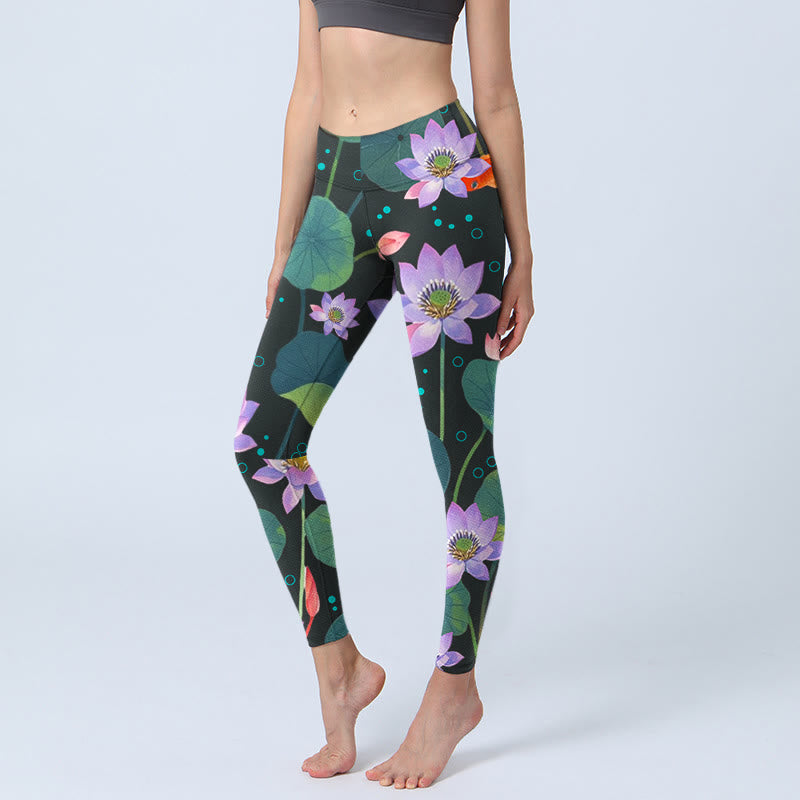 Leggings da palestra con stampa di Buddha Stones, fiori di loto viola chiaro, foglie di loto e motivo a pesce koi, pantaloni da yoga da donna - Nero - US18, UK/AU22, EU50 (4XL) - image 1