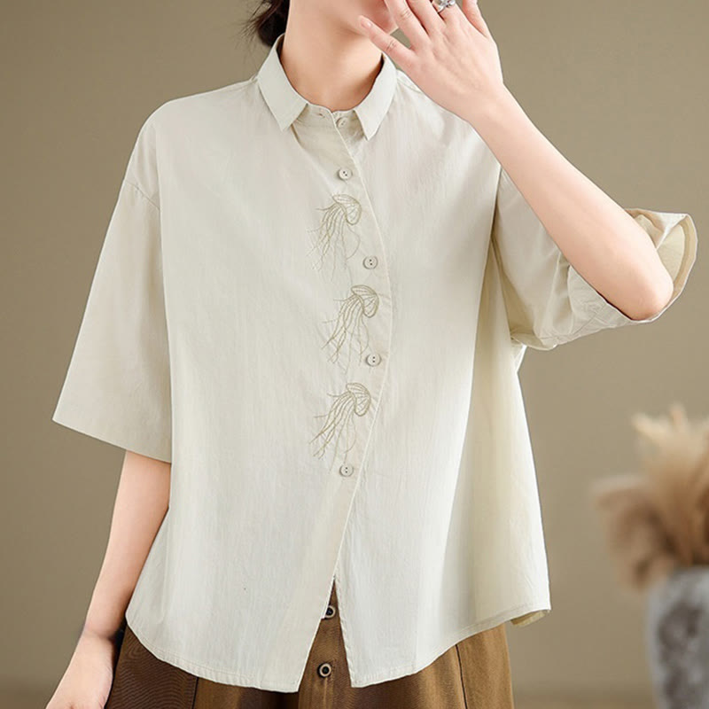 Camicia casual da donna in cotone con maniche corte, colletto alto, bottoni, motivo a meduse ricamato Buddha Stones