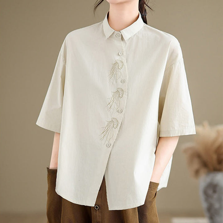 Camicia casual da donna in cotone con maniche corte, colletto alto, bottoni, motivo a meduse ricamato Buddha Stones