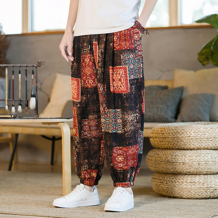 Pantaloni harem da uomo alla caviglia con tasche e motivo patchwork a quadrati Buddha Stones per l'estate. - Marrone rosato - US/UK/AU46, EU56 (5XL) - image 0