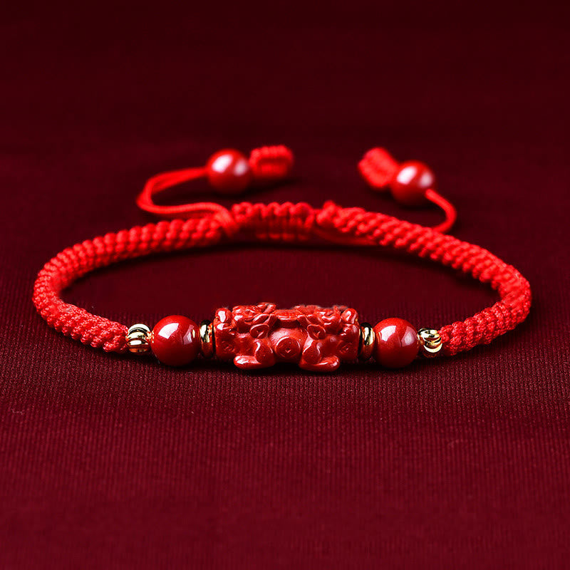 Bracciale intrecciato con Buddha Stones, Pixiu, cinabro, bastoncino Ruyi, ricchezza e fortuna - Cinnabar PiXiu (circonferenza del polso: 14-19 cm) - image 0
