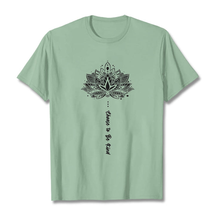 Maglietta con fiori geometrici "Scegli di essere gentile" Buddha Stones - Verde pallido - 2XL - image 14