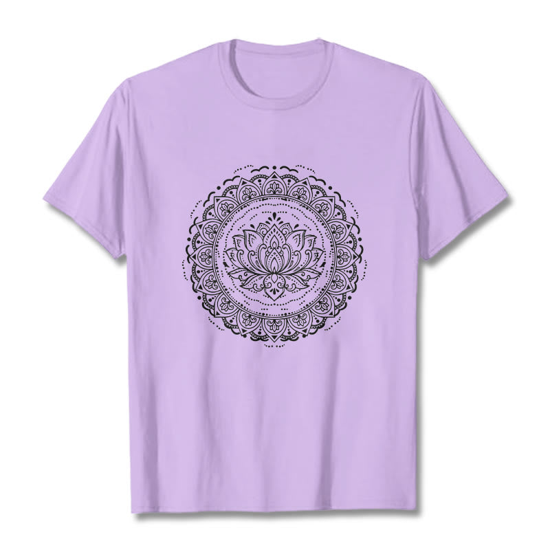Maglietta con motivo a fiori di loto e mandala con Buddha Stones - Prugna - 2XL - image 17