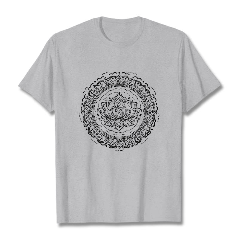 Maglietta con motivo a fiori di loto e mandala con Buddha Stones - Grigio chiaro - 2XL - image 19
