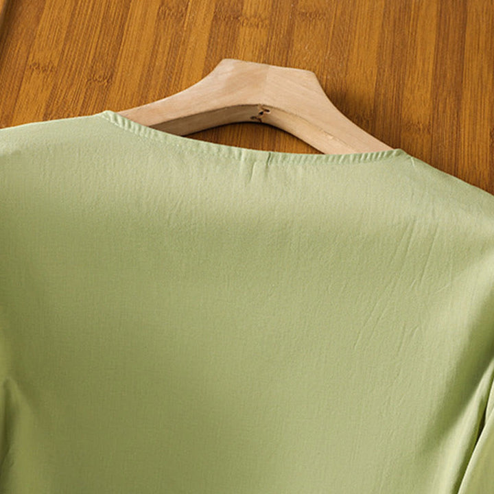 Buddha Stones Camicia da donna in cotone con maniche lunghe a lanterna, bottoni plissettati e ricamo - image 23