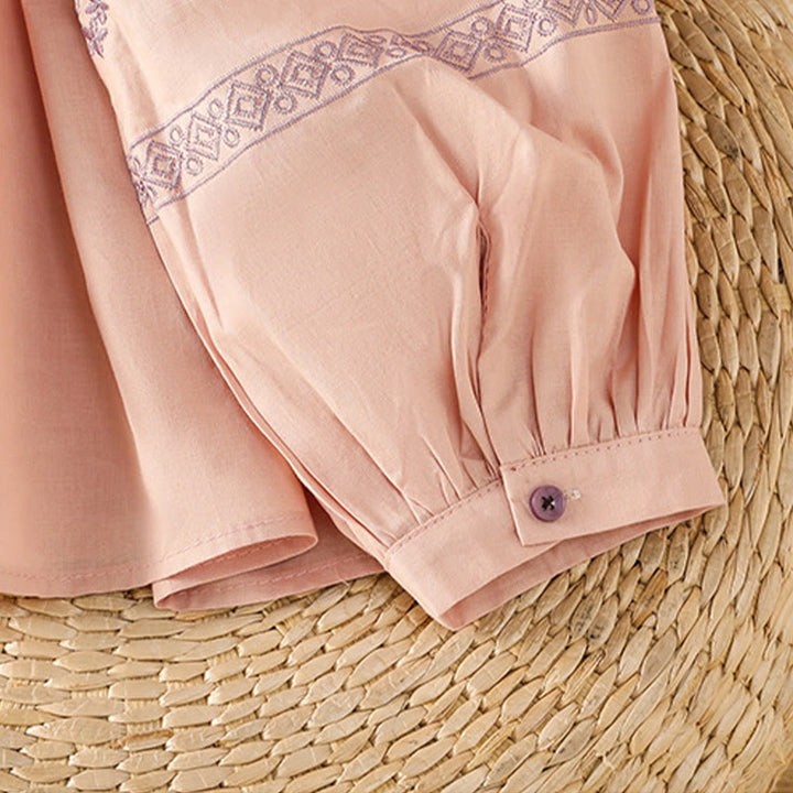 Buddha Stones Camicia da donna in cotone con maniche lunghe a lanterna, bottoni plissettati e ricamo - image 16