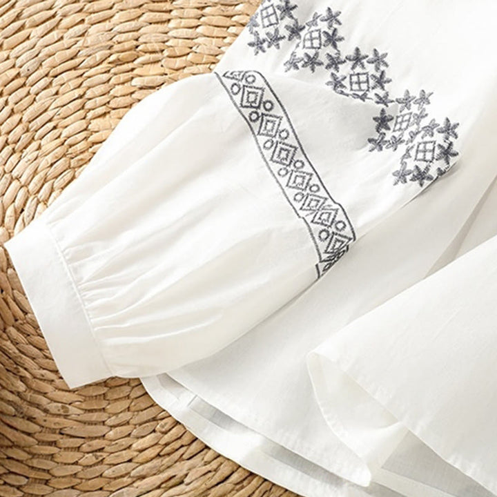 Buddha Stones Camicia da donna in cotone con maniche lunghe a lanterna, bottoni plissettati e ricamo - image 6