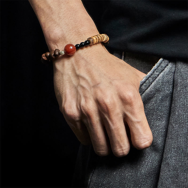Bracciale con Buddha Stones di agata rossa, chicchi di caffè naturali e guscio di cocco - image 5