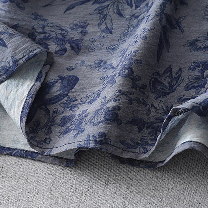 Abito midi in cotone con collo alla coreana, maniche corte, stampa di fiori e foglie, con bottoni a rana e Buddha Stones - image 2