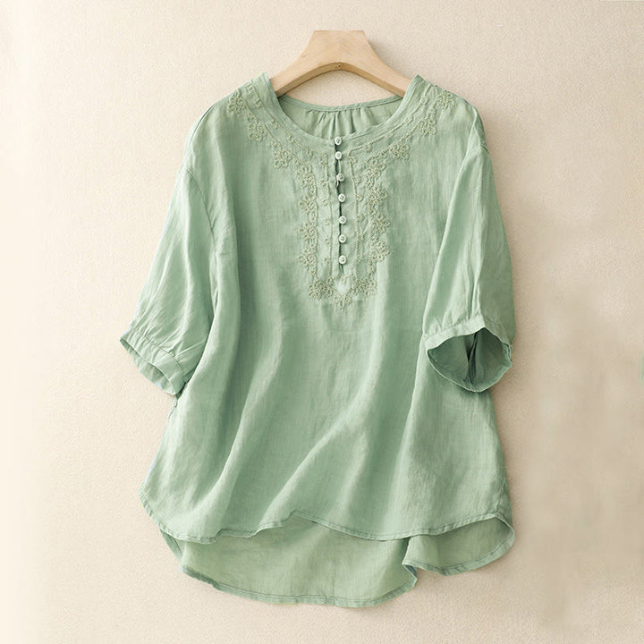 Buddha Stones Camicia da donna in cotone con scollo rotondo, maniche corte, bottoni e ricamo a linea - Azzurro chiaro - US14, UK/AU18, EU46 (2XL) - image 0