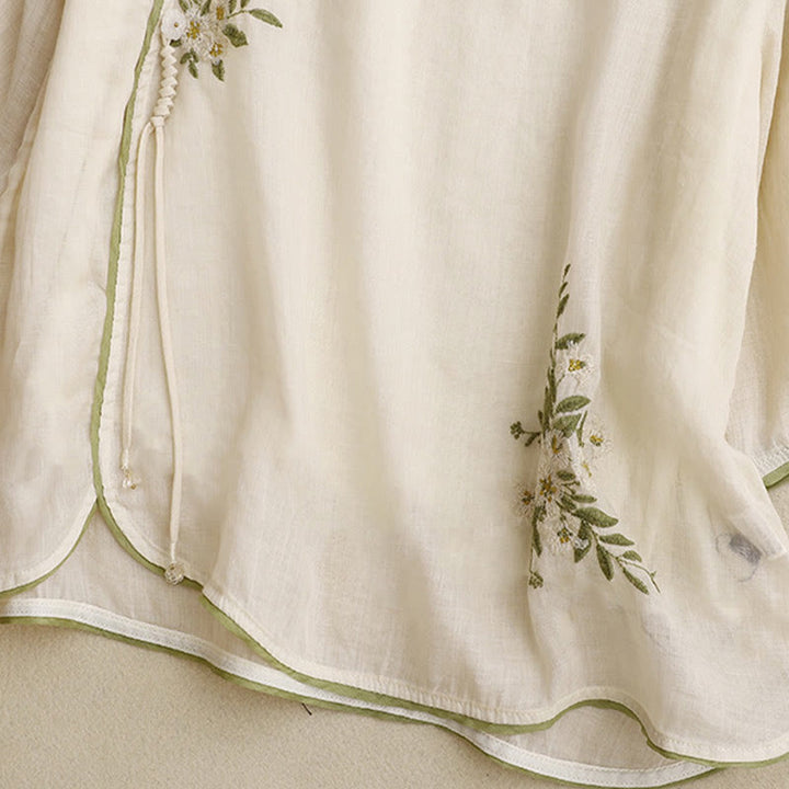 Camicia da donna a maniche a tre quarti con scollo rotondo e ricamo floreale a foglie verdi, colore beige Buddha Stones. - image 5
