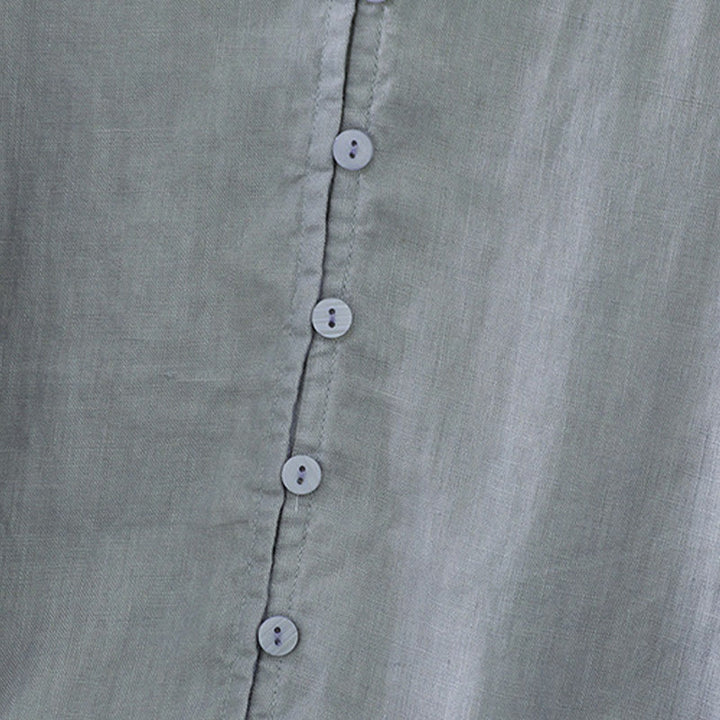 Camicia da donna a maniche corte con scollo a V e bottoni a tinta unita con motivo Buddha Stones. - image 23