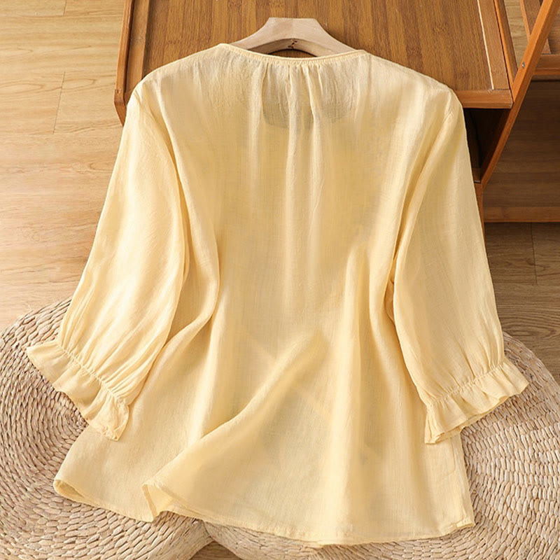 Buddha Stones Camicia da donna in cotone con maniche a tre quarti, scollo rotondo e bottoni ricamati a fiori - image 2