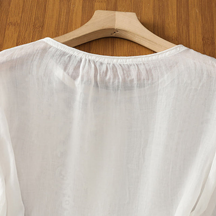 Camicia da donna con scollo rotondo e maniche a tre quarti, ricamata con fiori e viticci Buddha Stones. - image 12