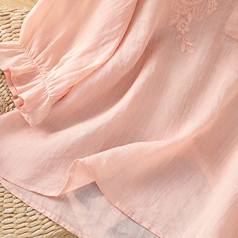 Camicia da donna con scollo rotondo e maniche a tre quarti, ricamata con fiori e viticci Buddha Stones. - image 23
