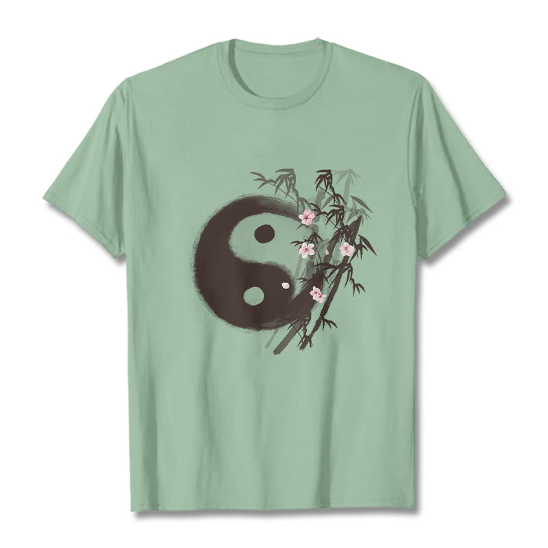 Buddha Stones Maglietta con motivo Yin Yang di bambù e fiori di ciliegio - Verde pallido - 2XL - image 13
