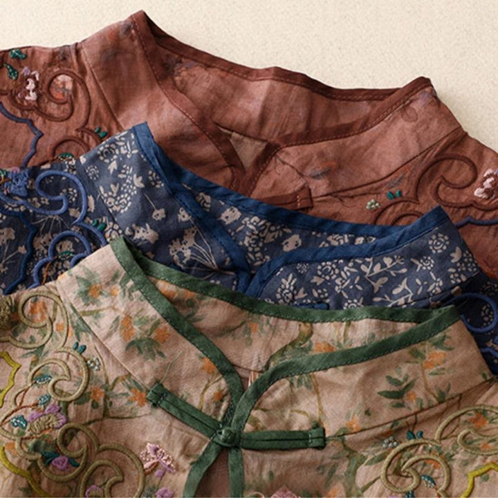 Abito midi cheongsam in lino e cotone con tasche, ricamo retrò con Buddha Stones e bottoni a rana - image 17