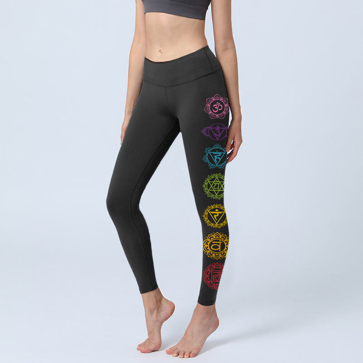Leggings da palestra con stampa di Buddha Stones, simbolo OM e caratteri sanscriti, pantaloni da yoga da donna - Nero - US18, UK/AU22, EU50 (4XL) - image 1