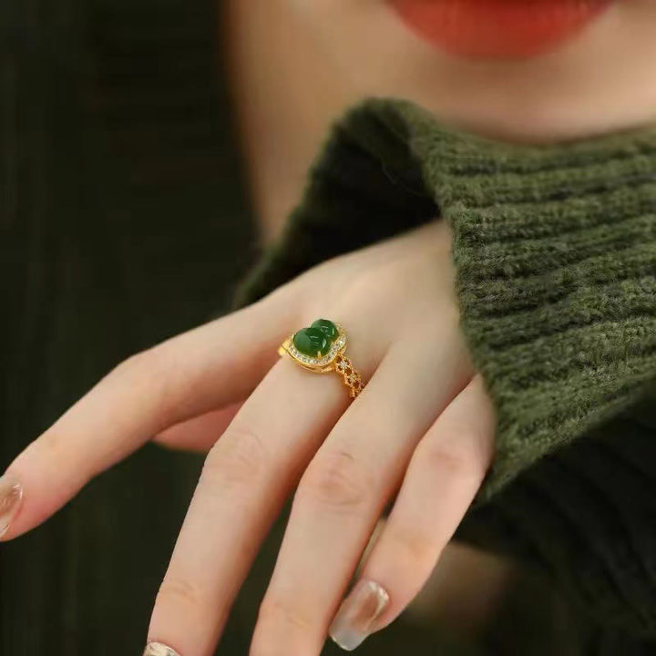 Anello regolabile in oro placcato rame con Buddha Stones, zucca vintage, calcedonio verde