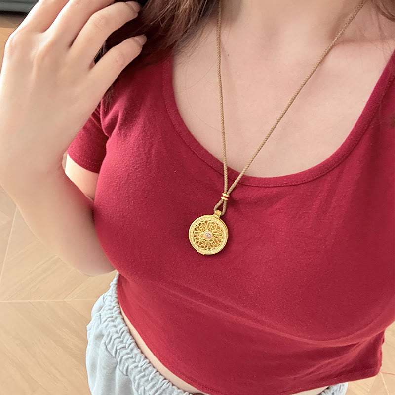 Collana con ciondolo apribile in rame placcato oro con Buddha Stones Om Mani Padme Hum, simbolo della ricchezza - image 4