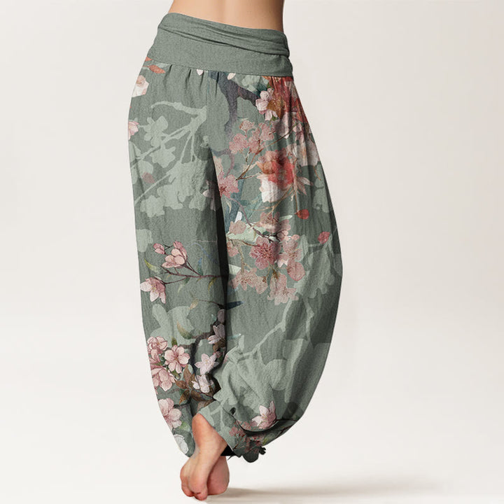 Pantaloni harem da donna con elastico in vita, in puro cotone, Buddha Stones, fiori rossi e rosa in fiore e rami rigogliosi