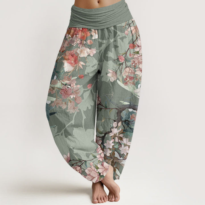 Pantaloni harem da donna con elastico in vita, in puro cotone, Buddha Stones, fiori rossi e rosa in fiore e rami rigogliosi