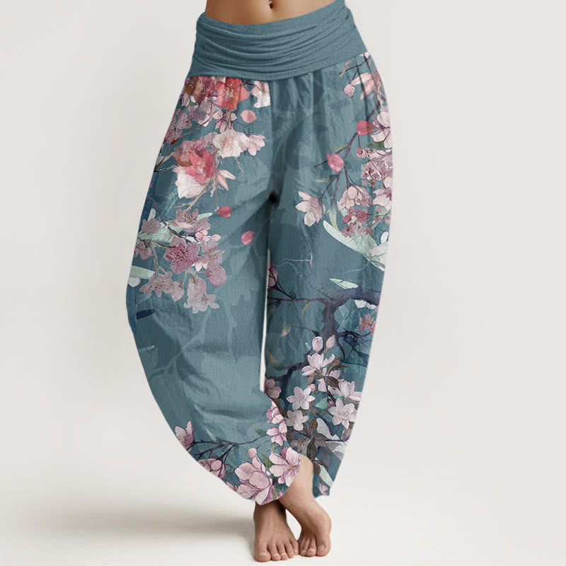 Pantaloni harem da donna con elastico in vita, in puro cotone, Buddha Stones, fiori rossi e rosa in fiore e rami rigogliosi