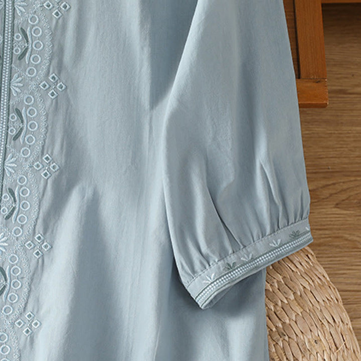 Maglietta da donna in cotone con scollo a V e ricamo simmetrico Buddha Stones - image 11