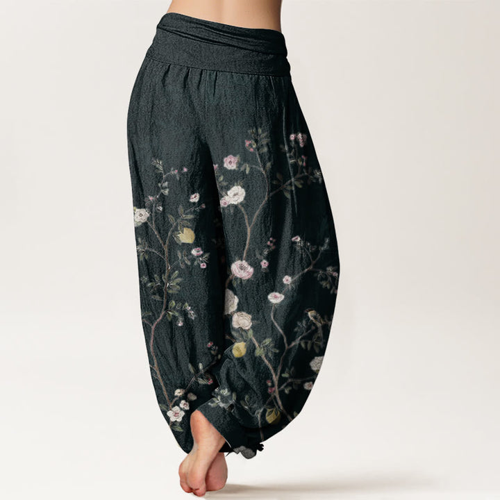 Pantaloni harem da donna con elastico in vita, in puro cotone, con motivo Buddha Stones, fiori rosa e bianchi, foglie di bambù e frutta