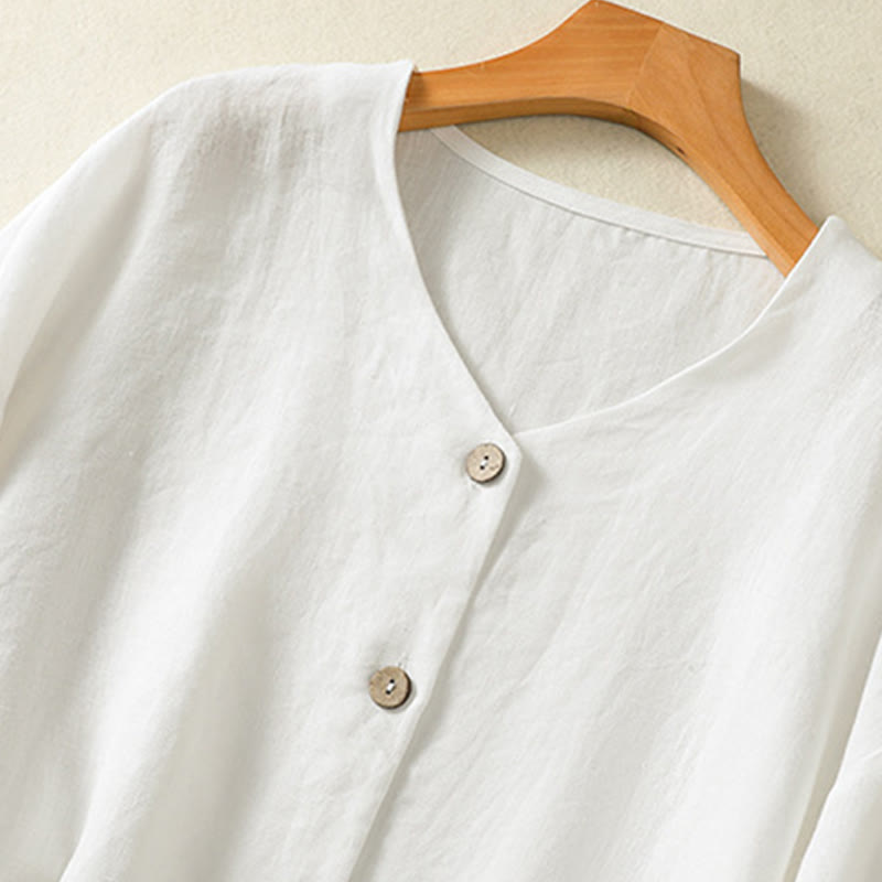 Camicia da donna a maniche lunghe con scollo a V e bottoni, con motivo Buddha Stones Spring. - image 11