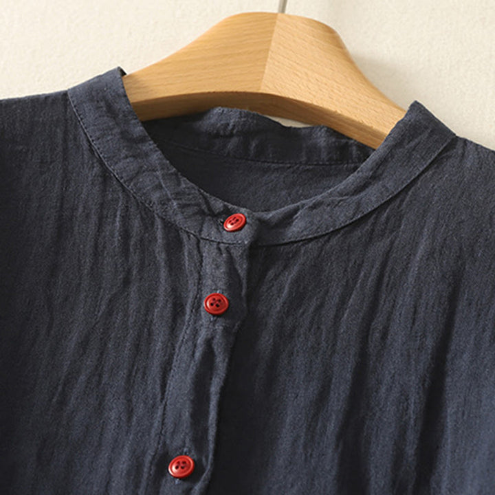 Camicia da donna estiva a maniche corte con bottoni rossi e stampa Buddha Stones. - image 1