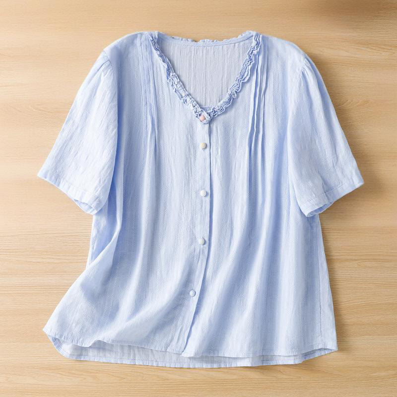 Camicia da donna a maniche corte con scollo a V, motivo jacquard plissettato e volant Buddha Stones - FiordalisoBlu - US14, UK/AU18, EU46 (2XL) - image 5