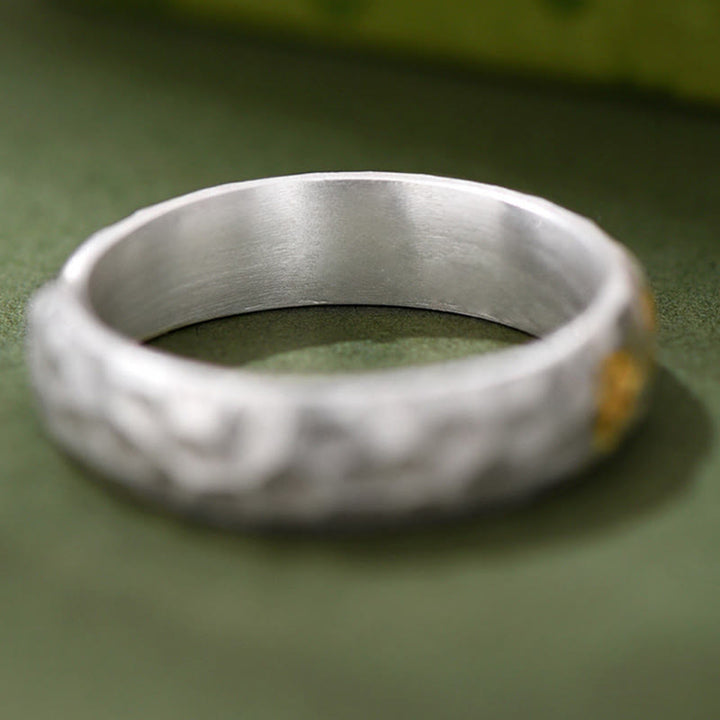 Anello della ricchezza in argento placcato rame con motivo a martello Buddha Stones Om Mani Padme Hum - image 10