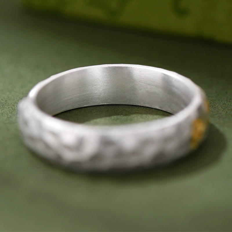 Anello dell'equilibrio Om Mani Padme Hum con motivo a martello in argento sterling 999 Buddha Stones - image 4