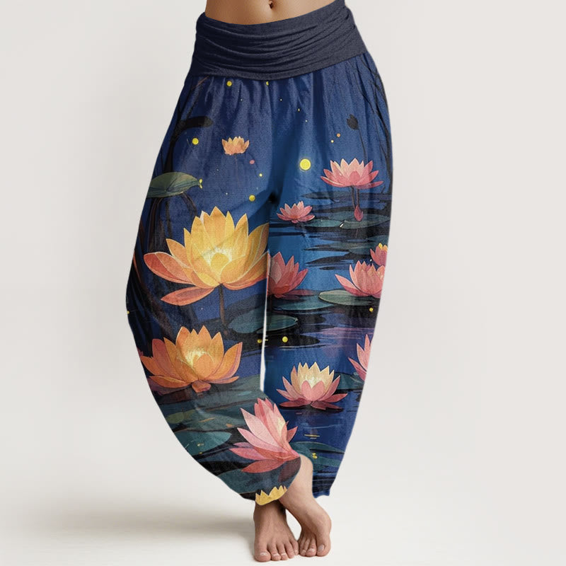 Pantaloni harem da donna con elastico in vita, modello Buddha Stones, casual, pacifici e notturni, motivo loto - Marina - US22, UK/AU26, EU54 (6XL) - image 1