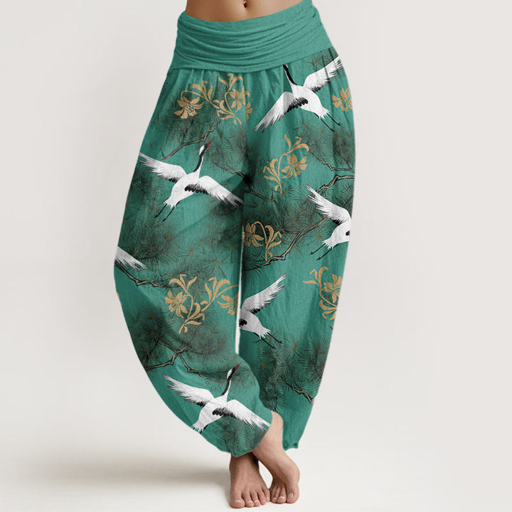 Pantaloni harem da donna con elastico in vita, modello casual con gru coronata rossa e pino, motivo Buddha Stones - Verdemare medio - US22, UK/AU26, EU54 (6XL) - image 1