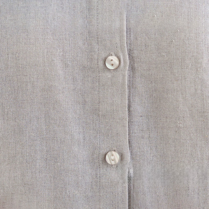 Camicia da donna con scollo rotondo e volant, tinta unita, con motivo Buddha Stones stampa primaverile. - image 13
