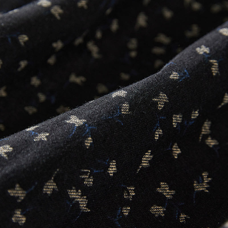 Abito midi in lino e cotone con maniche lunghe, tasche e bottoni con stampa Buddha Stones e revers in pizzo - image 7