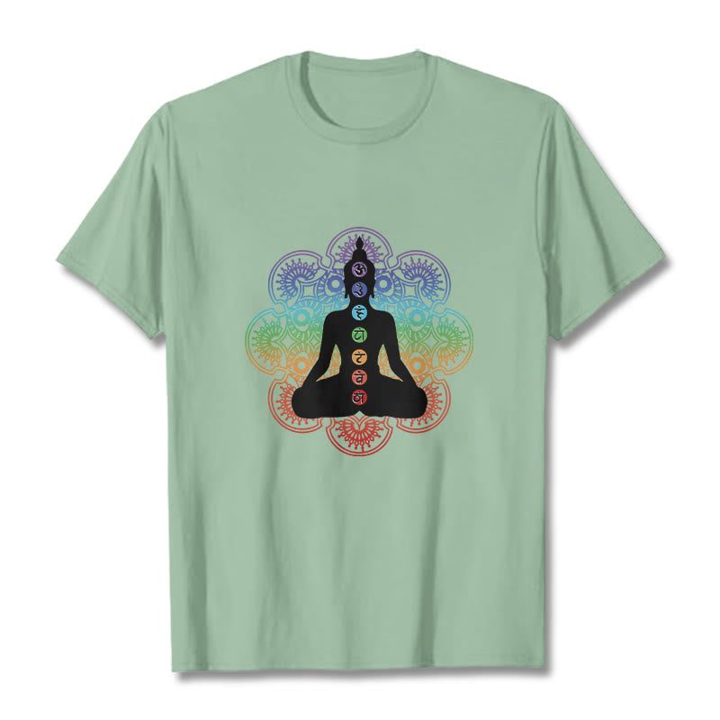 Maglietta casual in cotone con motivo mandala colorato e figura meditativa Buddha Stones - Verde pallido - 2XL - image 15