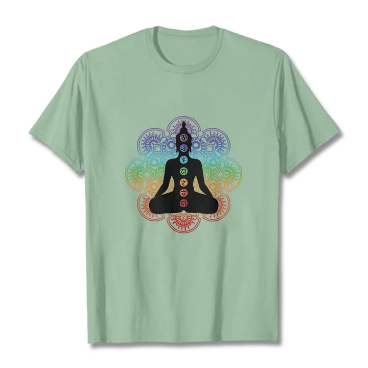 Maglietta casual in cotone con motivo mandala colorato e figura meditativa Buddha Stones - Verde pallido - 2XL - image 15