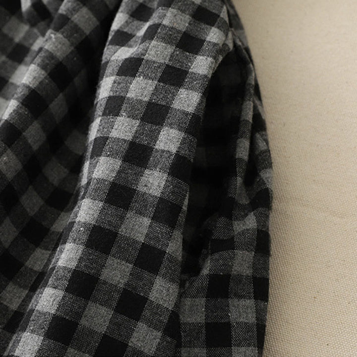 Abito midi in lino e cotone a maniche lunghe con tasche, motivo a quadri con revers e lacci neri Buddha Stones - image 7