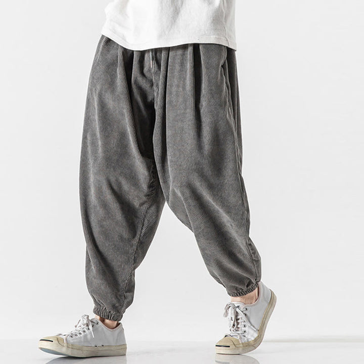 Pantaloni alla caviglia in velluto a coste con coulisse e tasche, casual e colorati, da uomo, modello Buddha Stones - image 4