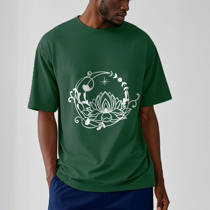 Maglietta in cotone con motivo a Buddha Stones, design semplice, fiore di loto, luna e viticci fluenti - image 12