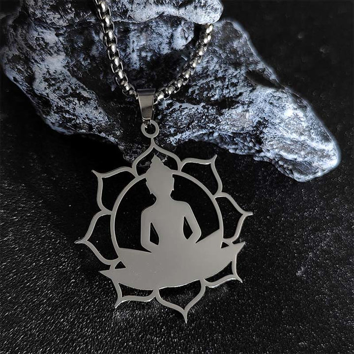 Collana con ciondolo dell'illuminazione in acciaio inossidabile con design vintage Buddha Stones Buddha seduto sul loto di Buddha - Argento - image 7